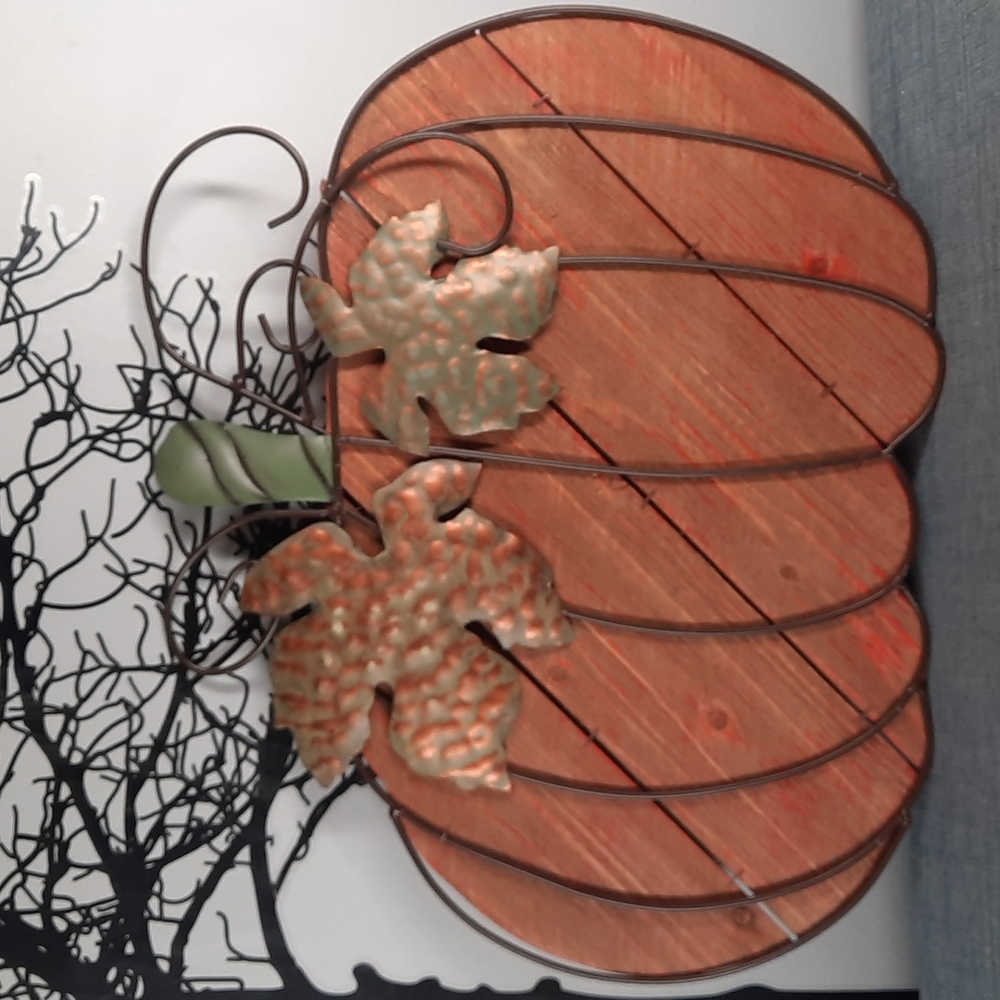 Slat Wood Wall Art Hanging Pumpkin Metal Leaf Vine Accents Indoor Outdoor